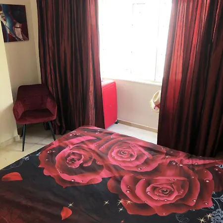 Bed & Breakfast 2 D Hotes Dans Avec Piscine *